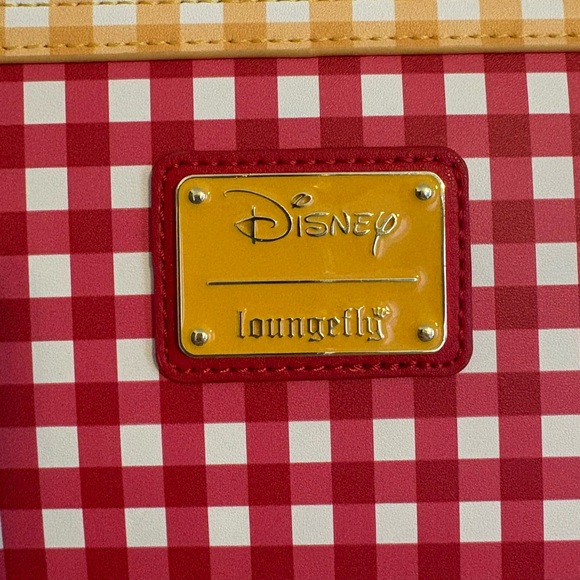Loungefly Winnie The Pooh Gingham Crossbody Purse NWT Adjustable Strap Picnic - Picture 5 of 15